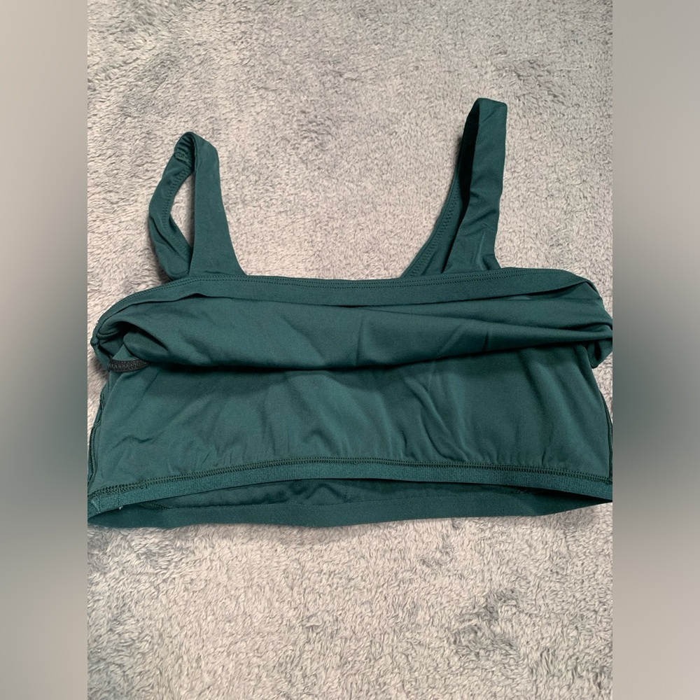 Aerie offline real me Green cropped Top with built in bra large - Picture 5 of 9